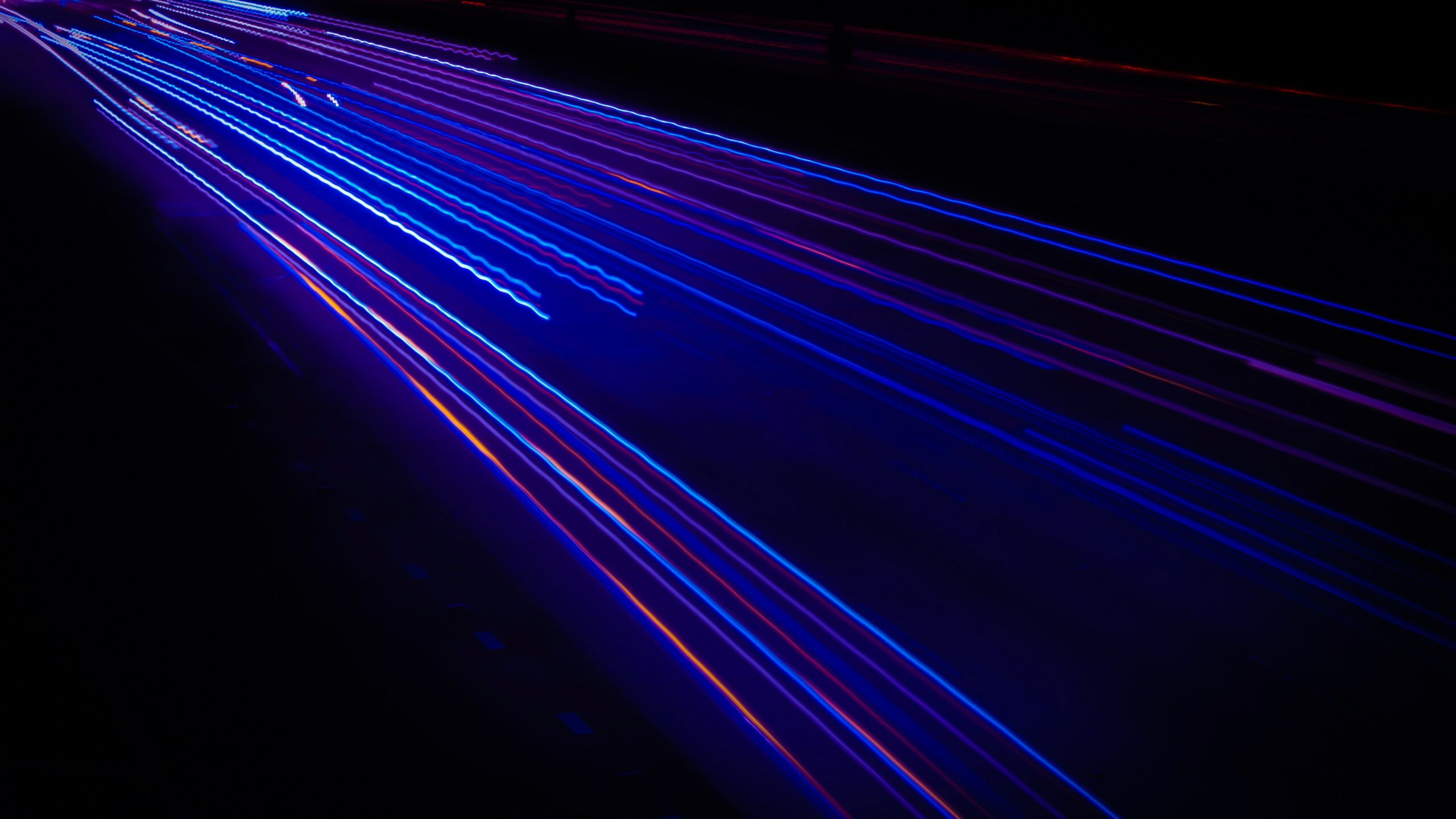 clyde-he-YE0UUpzxsag-unsplash